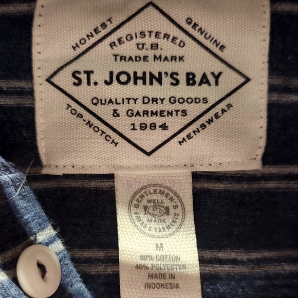 ⚡️🛍 4/$20 🛍 St Johns Bay Long Sleeve Shirt-Size M - Picture 3 of 3